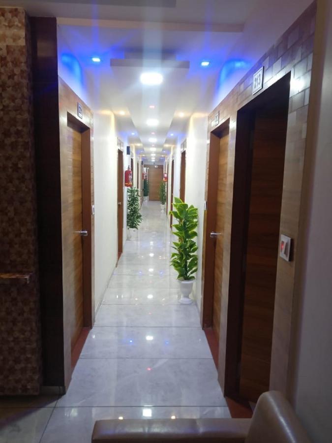Hotel Dreamland Vadodara Exterior foto